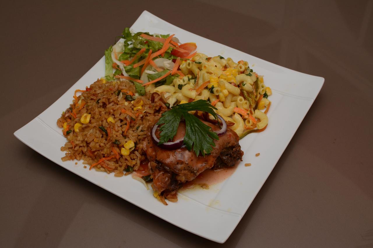 Windjammer International Cuisine & Comfort Inn Georgetown Kültér fotó