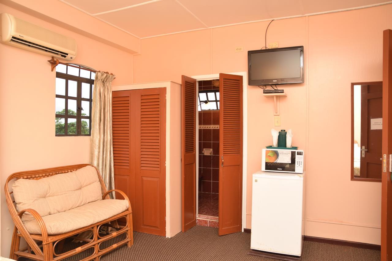 Windjammer International Cuisine & Comfort Inn Georgetown Kültér fotó