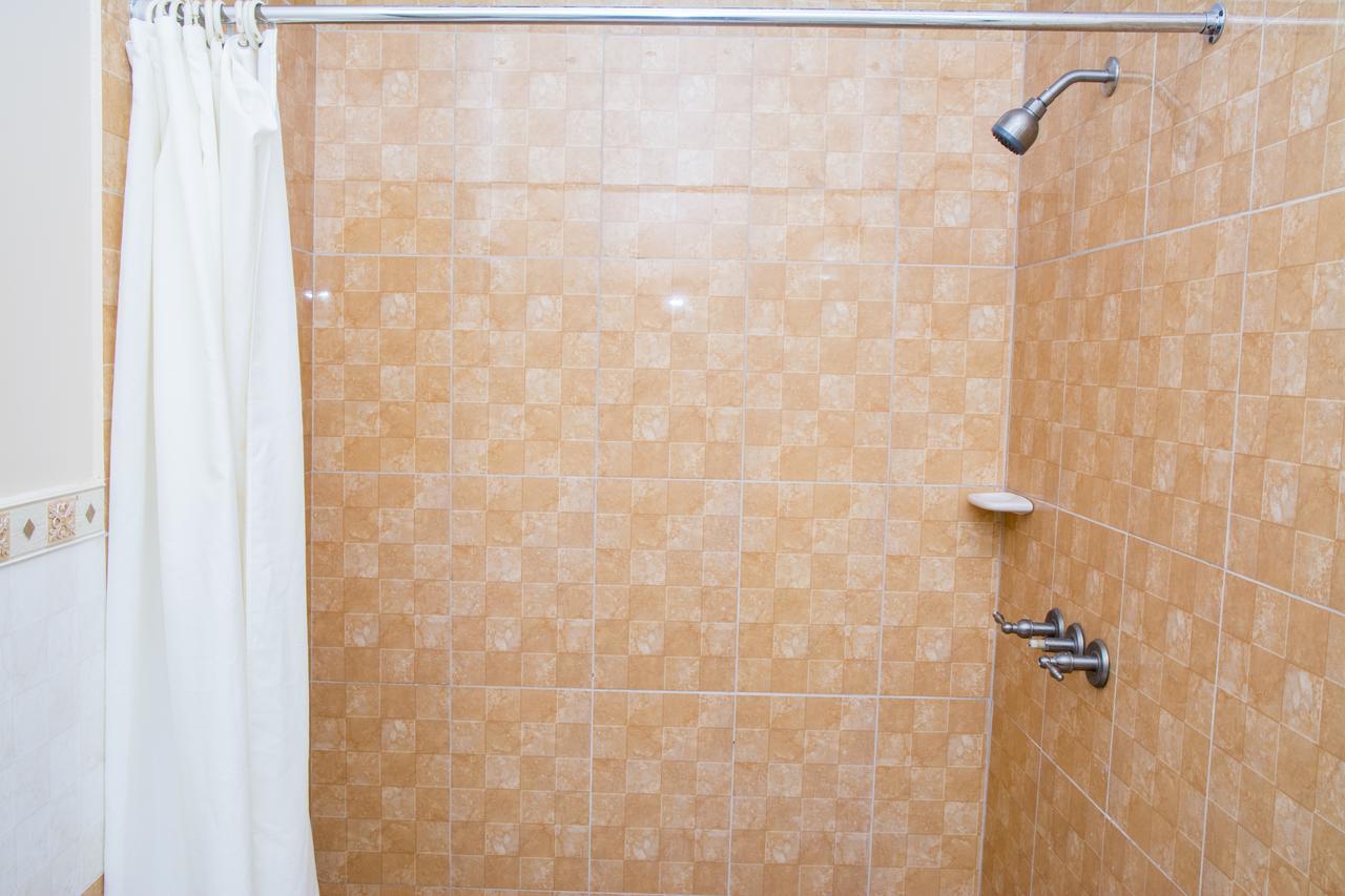 Windjammer International Cuisine & Comfort Inn Georgetown Kültér fotó