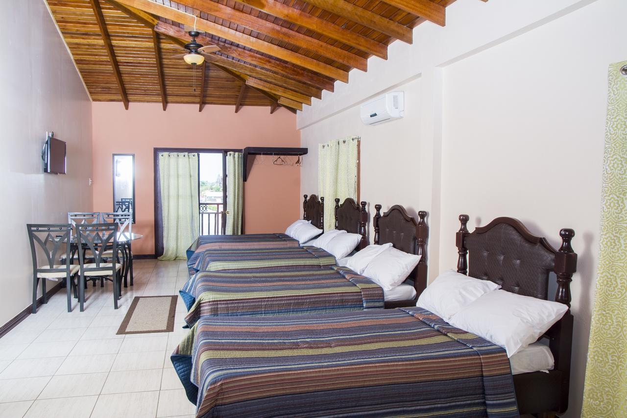 Windjammer International Cuisine & Comfort Inn Georgetown Kültér fotó